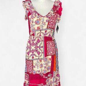 Lapis Patchwork Floral V-Neck Midi Dress in Fuchsia and Cream